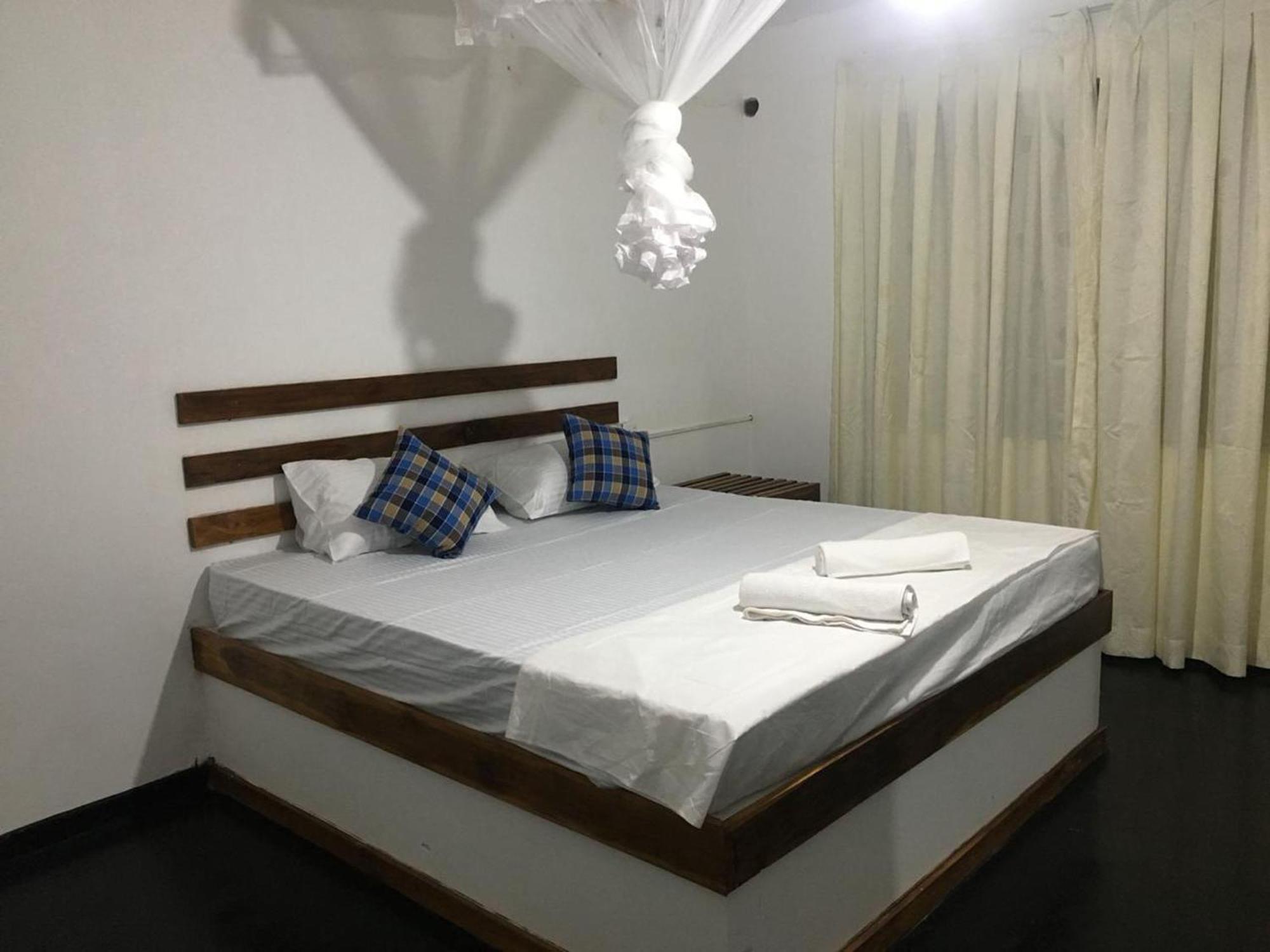 Wild Eagle Safari Resort Udawalawe Ngoại thất bức ảnh